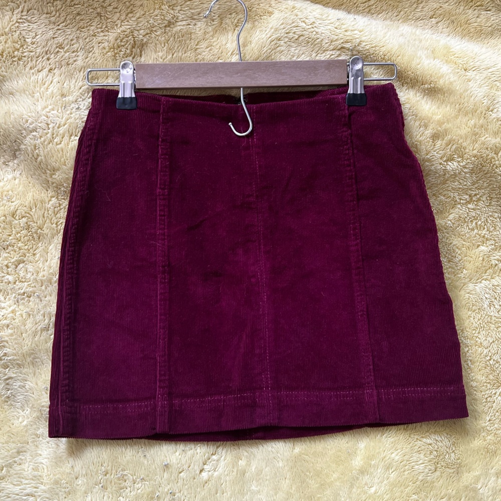 small Wild Fable maroon skirt